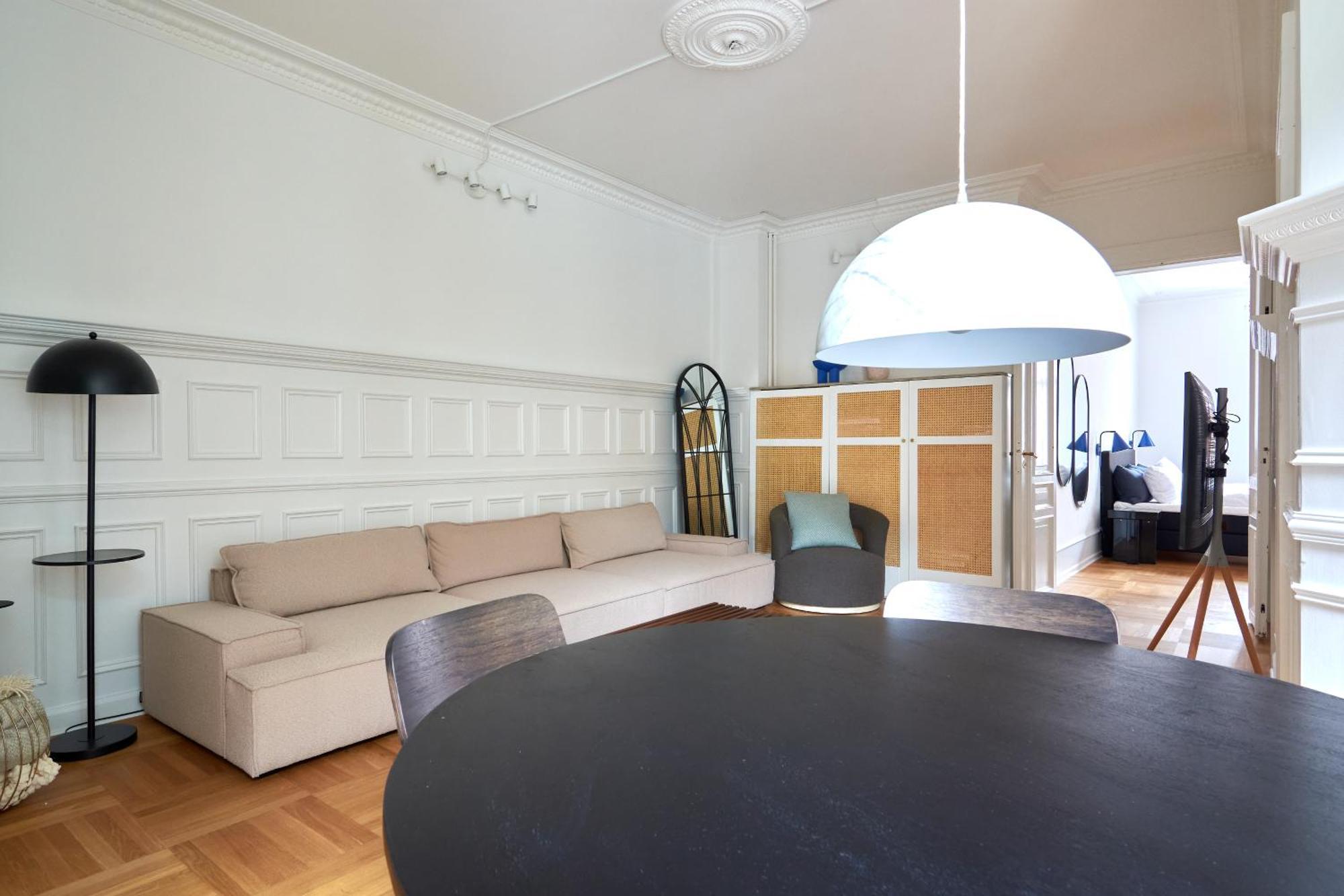 Spacious 3 Bedroom Manor Flat Next To Tivoli Копенхаген Екстериор снимка