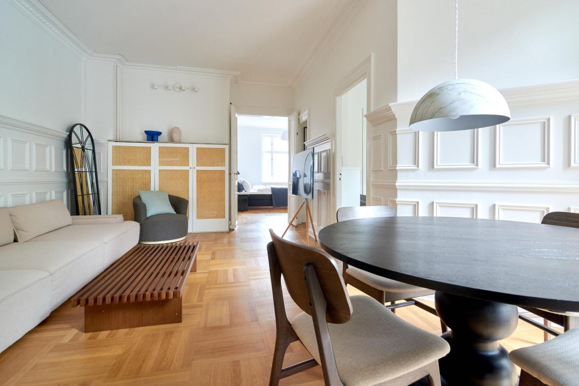 Spacious 3 Bedroom Manor Flat Next To Tivoli Копенхаген Екстериор снимка
